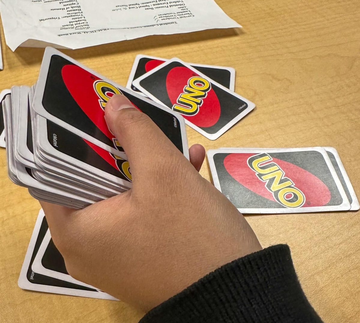 Uno at Lunch: A Classic Game Brings Comfort to Students
